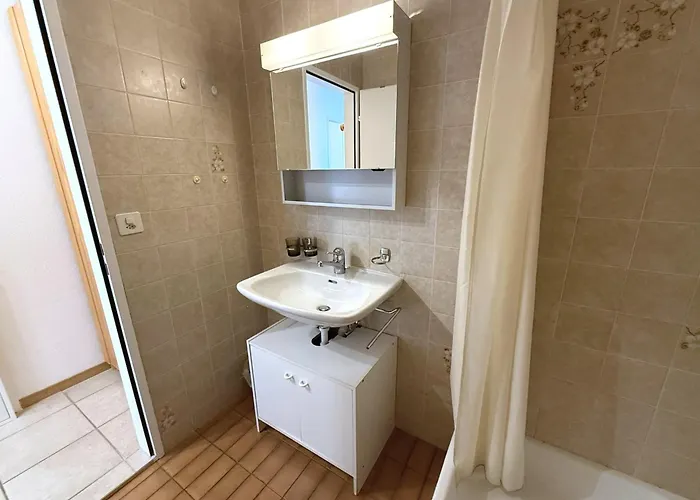 Fluee 8 شقة لوكباد