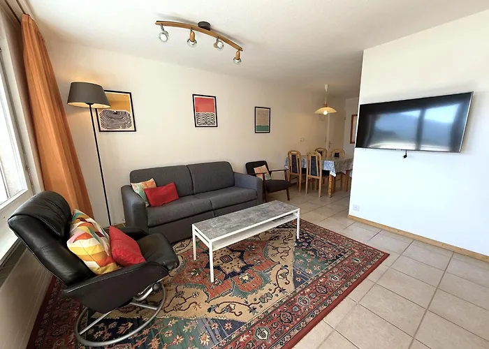 Fluee 8 لوكباد