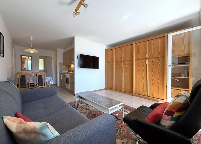 Fluee 8 شقة لوكباد