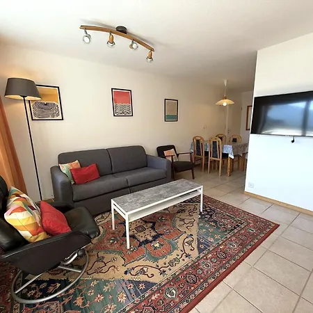 Fluee 8 ロイカーバード